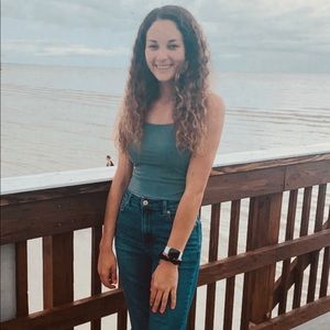 Meet your Posher, Kelly